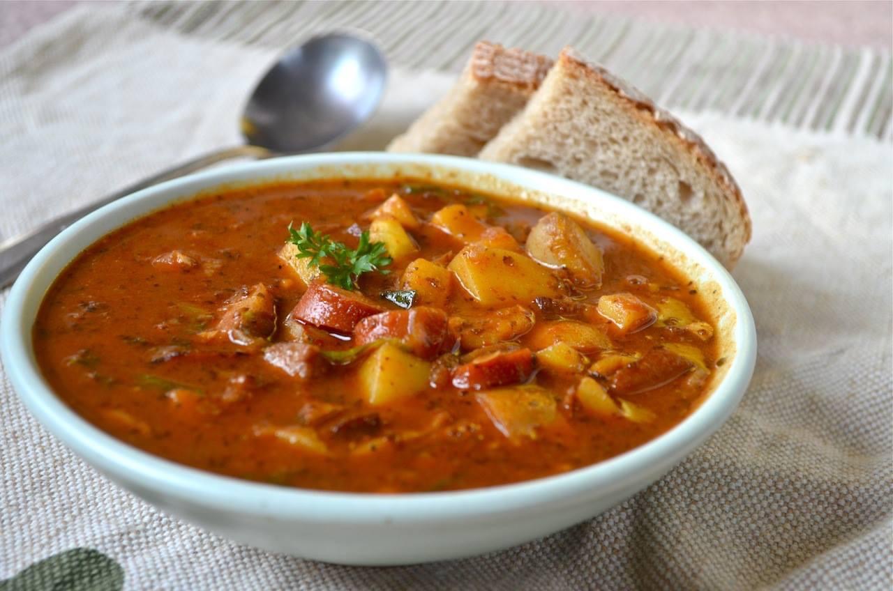 Fresh salad accompaniment